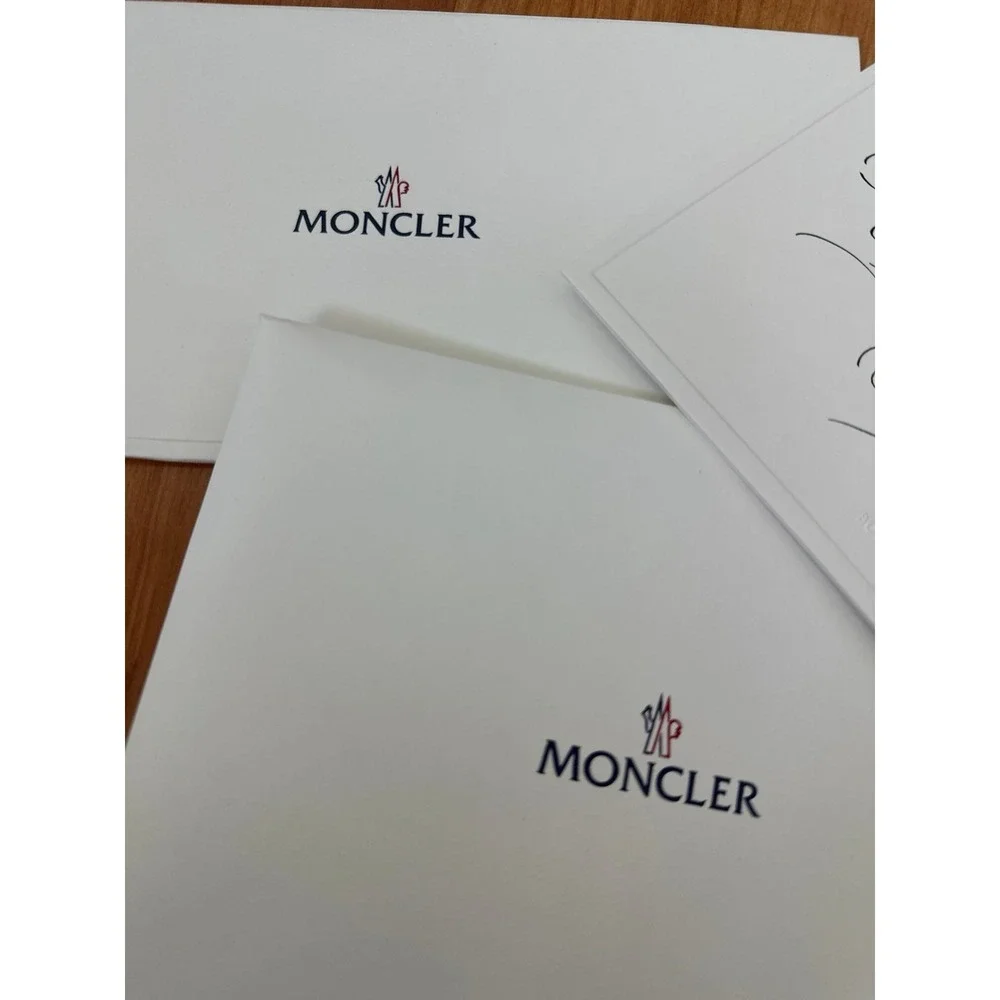 Moncler‎ luxury packaging documents